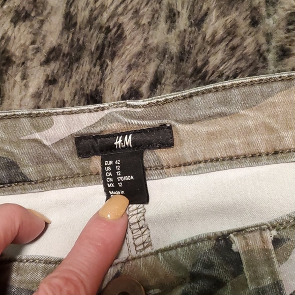 H&M Camo Stretch Skinny Jegging - Picture 3 of 7